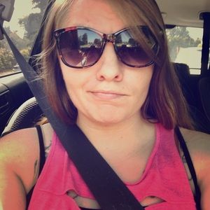 Meet your Posher, Carley